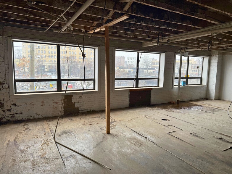 9-11 Elm Ave, Mount Vernon, NY for sale - Building Photo - Image 2 of 20