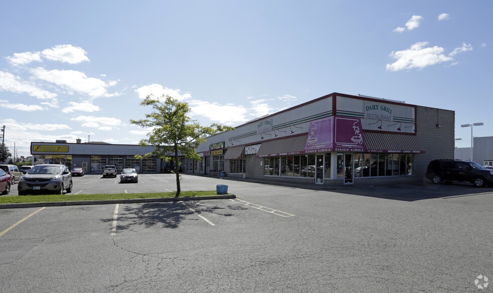 615 Davenport Rd, Waterloo, ON for sale - Primary Photo - Image 1 of 1