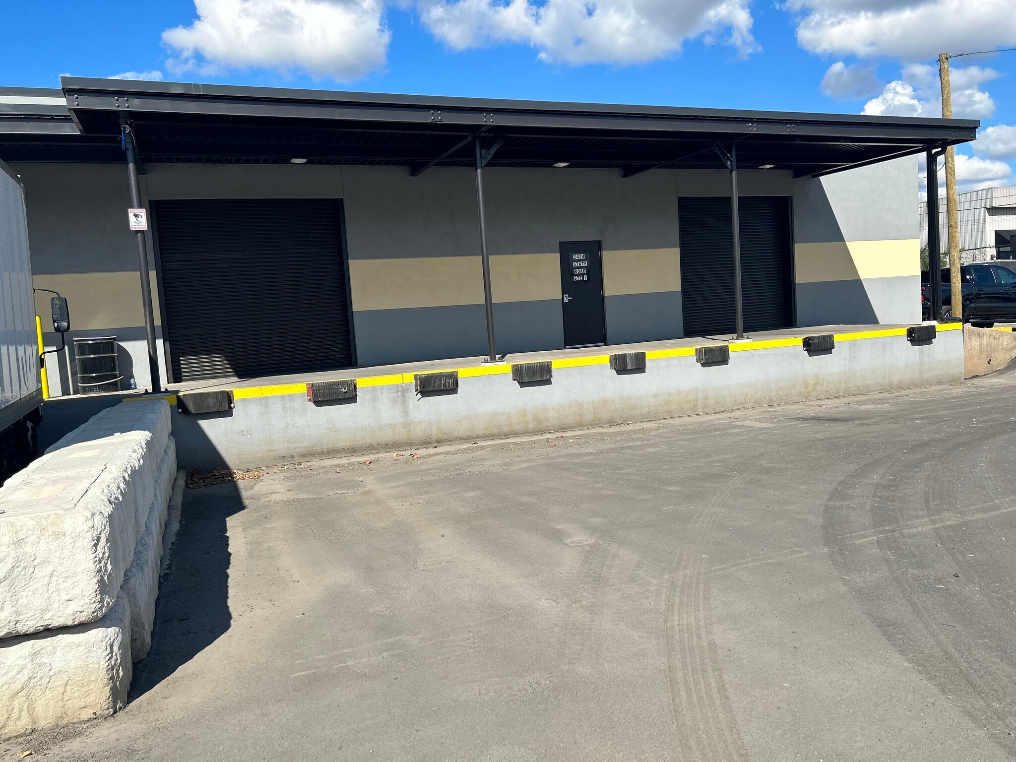 2424 State Rd, Bensalem, PA for lease Primary Photo- Image 1 of 4