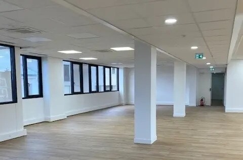 148-156 Rue Gallieni, Boulogne-Billancourt à louer - Photo du bâtiment - Image 3 de 4
