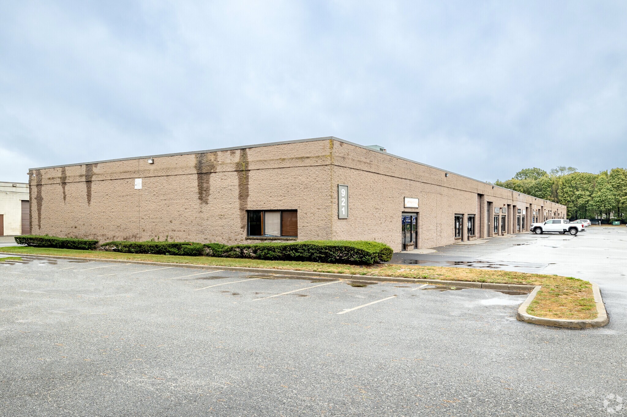 921 Lincoln Ave, Holbrook, NY for sale Primary Photo- Image 1 of 1