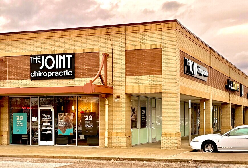3189 N Highland Ave, Jackson, TN à louer - Photo du bâtiment - Image 3 de 14