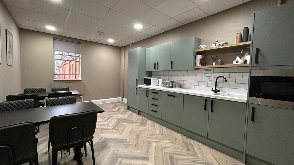 232-240 Stockport Rd, Cheadle for lease - Interior Photo - Image 2 of 9