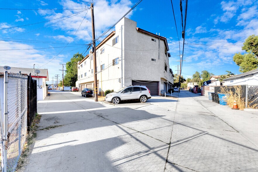 2121 El Paseo, Alhambra, CA for sale - Building Photo - Image 3 of 11