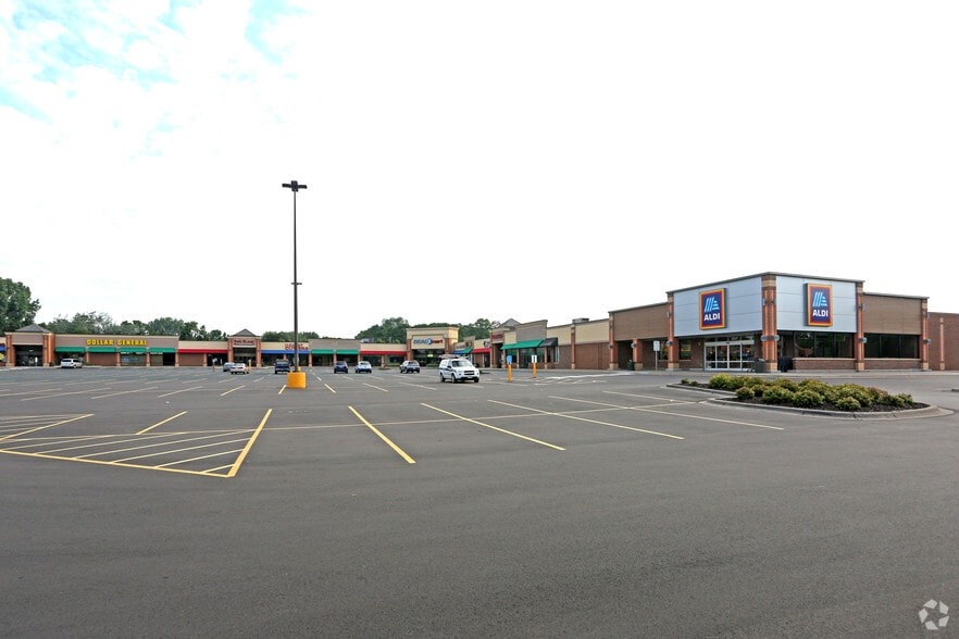 2537-2577 County Road 10 NE, Mounds View, MN for sale - Building Photo - Image 2 of 11