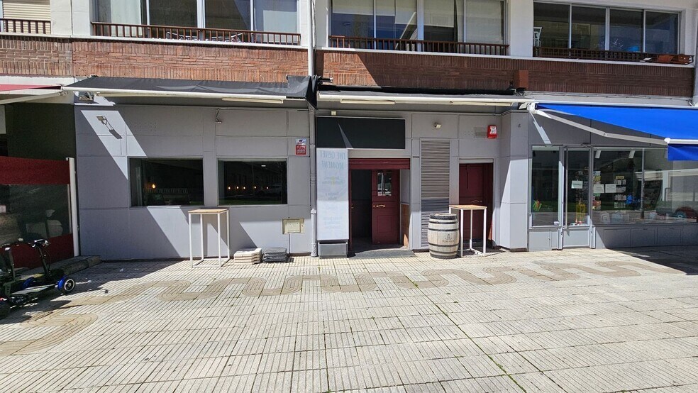 Retail in Pamplona for sale - Building Photo - Image 3 of 30