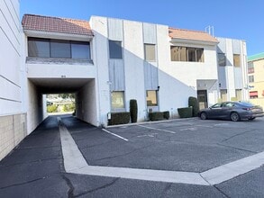 404 E Las Tunas Dr, San Gabriel, CA for lease Building Photo- Image 1 of 5