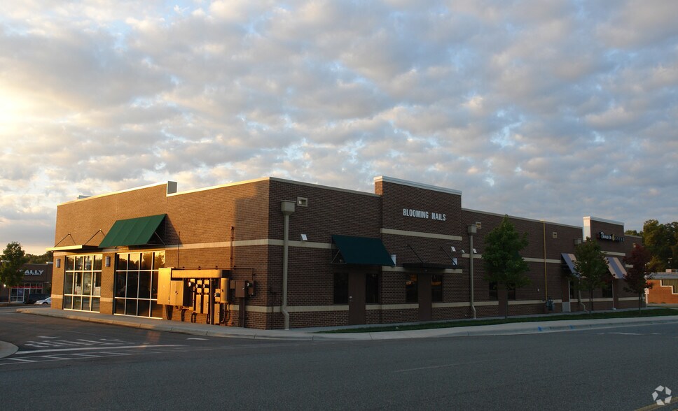 14035 Independence Blvd, Indian Trail, NC à vendre - Photo du bâtiment - Image 2 de 2