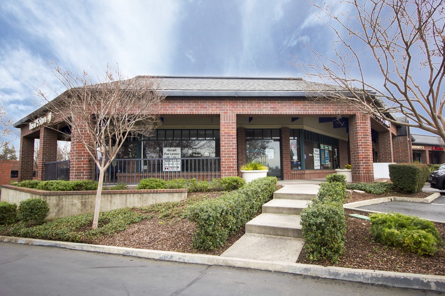 11226 Gold Express Dr, Gold River, CA for lease - Building Photo - Image 2 of 4