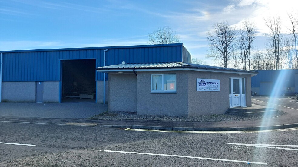 12-15 Matthew Kerr Pl, Arbroath à vendre - Photo du bâtiment - Image 2 de 9