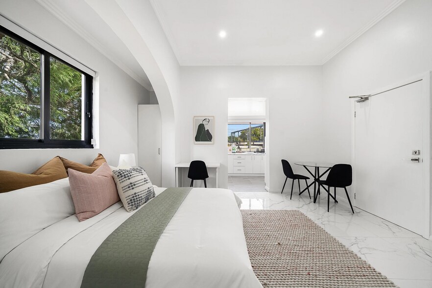 22 Grosvenor Cres, Summer Hill Inner West for sale - Interior Photo - Image 3 of 7