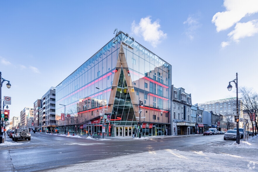 22 Rue Ste-Catherine E, Montréal, QC à vendre - Photo du bâtiment - Image 2 de 19