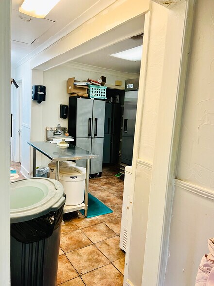 734 Mt Moriah Rd, Memphis, TN à louer - Photo du bâtiment - Image 3 de 27