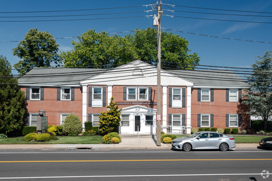 20 Hicksville Rd, Massapequa, NY for sale - Primary Photo - Image 1 of 1