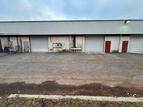 7401 Adrianne Pl, Bartlett, TN for lease Interior Photo- Image 2 of 5