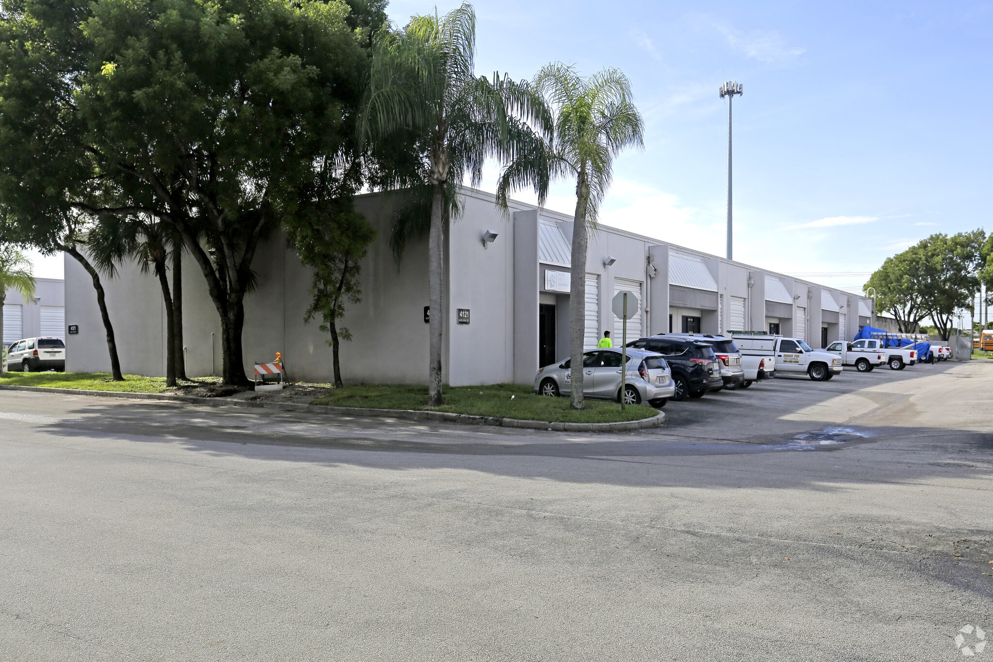 4121 SW 47th Ave, Davie, FL for lease Primary Photo- Image 1 of 4