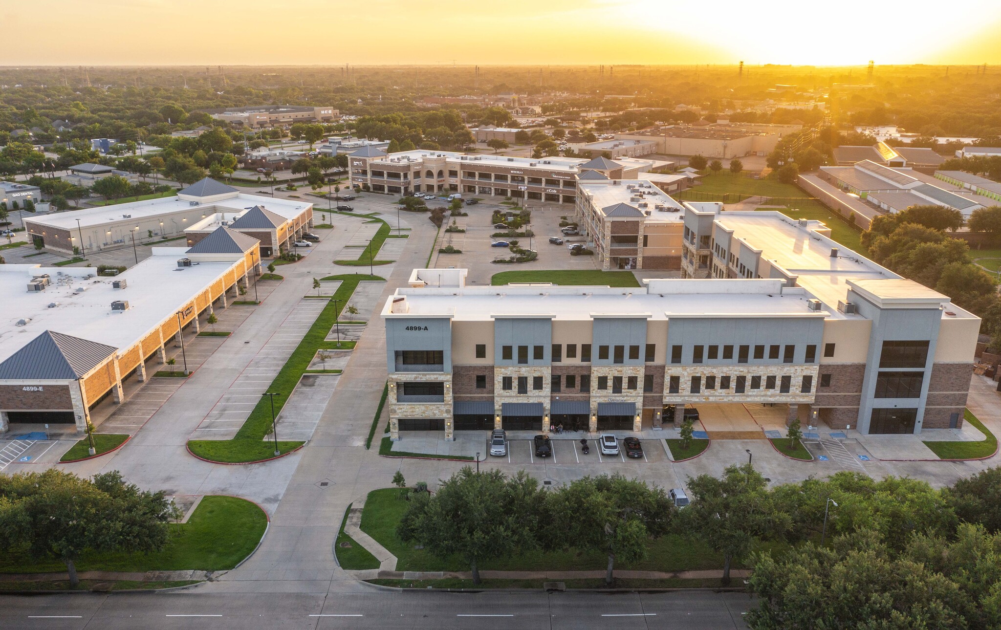 4899 Highway 6, Missouri City, TX for sale Building Photo- Image 1 of 36