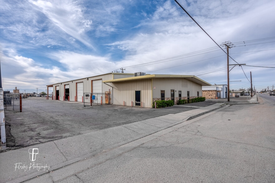 7005 Downing Ave, Bakersfield, CA for sale - Primary Photo - Image 1 of 26