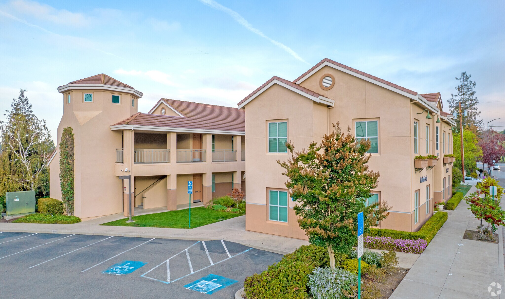 43801 Mission Blvd, Fremont, CA for lease Building Photo- Image 1 of 6