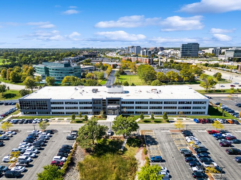 711 Jorie Blvd, Oak Brook, IL for lease - Aerial - Image 1 of 9