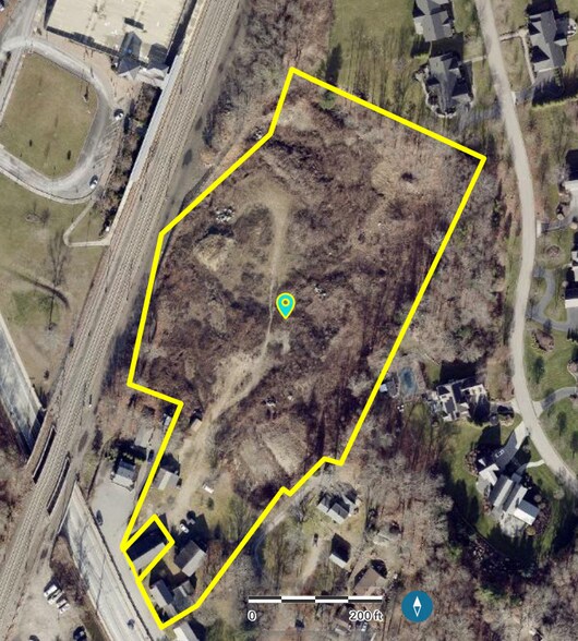 917 Ten Rod Rd, North Kingstown, RI à vendre - Photo du bâtiment - Image 2 de 5