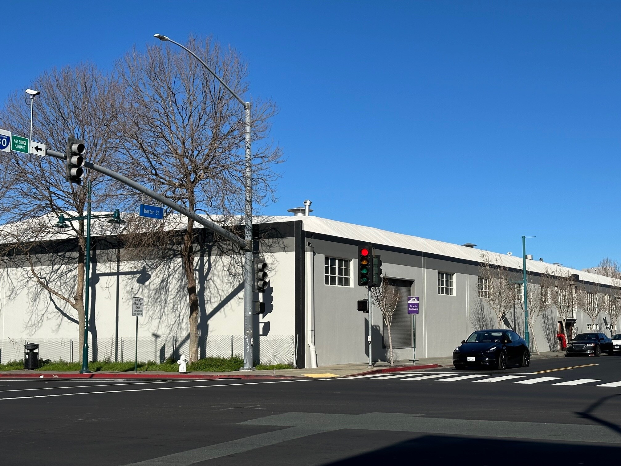 4045 Horton St, Emeryville, CA à louer Photo du bâtiment- Image 1 de 9