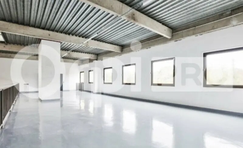 Flex dans Lisses à louer - Photo du bâtiment - Image 2 de 8
