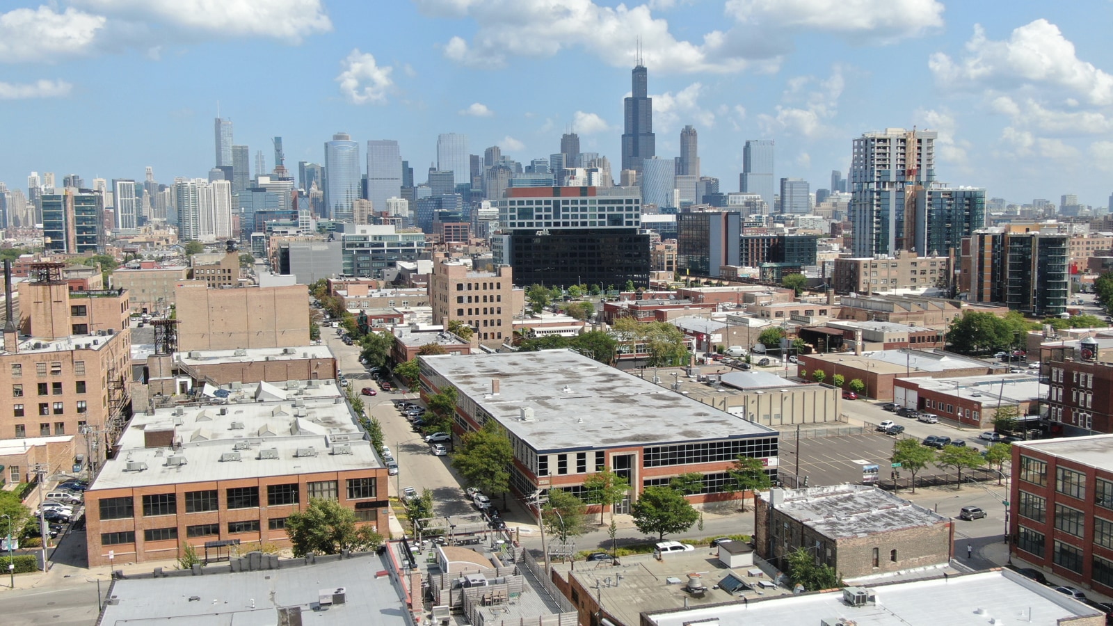 325 N Ashland Ave, Chicago, IL for lease Primary Photo- Image 1 of 18