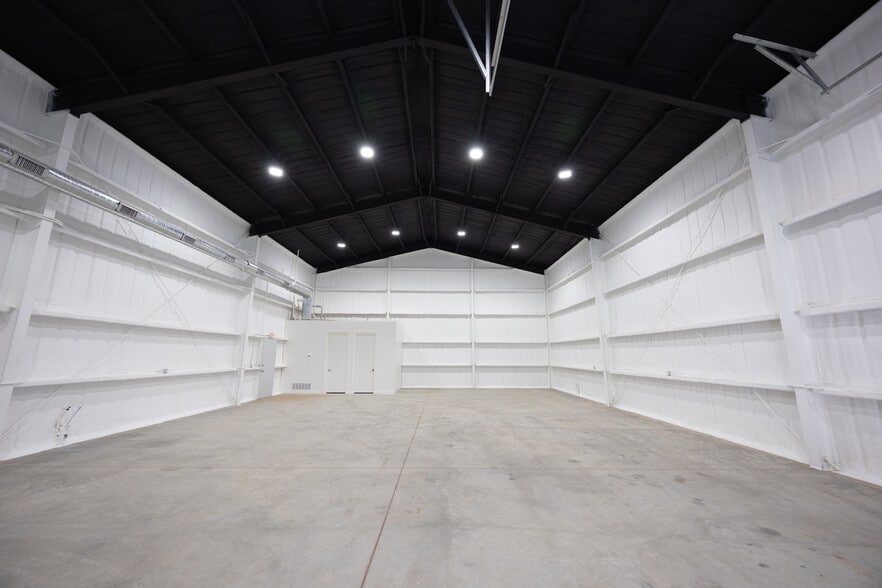 6601 Lowes Ln, Amarillo, TX for sale - Building Photo - Image 3 of 12