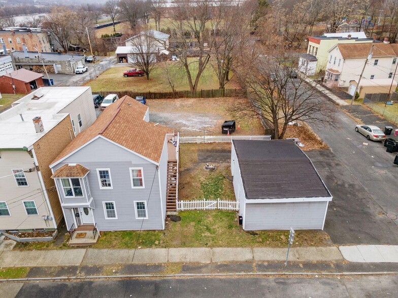 22 13th St, Watervliet, NY à vendre - Photo du bâtiment - Image 2 de 18