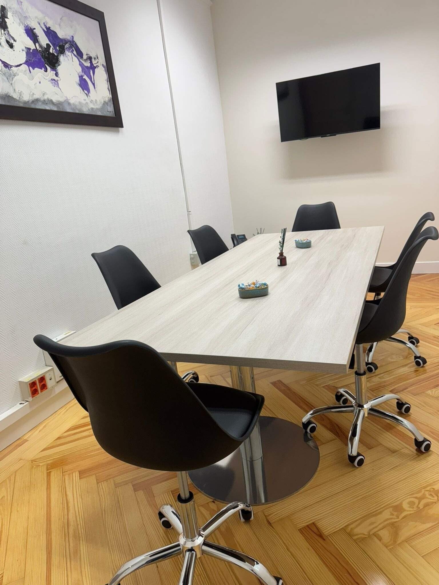 Coworking Space in Madrid, Madrid for lease Interior Photo- Image 1 of 9