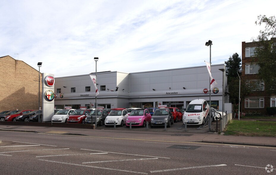 132 Park View Rd, Welling à louer - Photo du bâtiment - Image 2 de 2