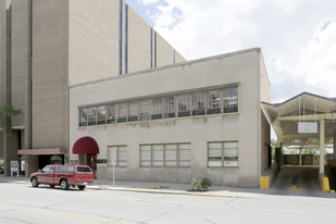 25 N County St, Waukegan IL - Parking Garage