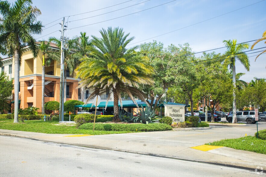 2475 Mercer Ave, West Palm Beach, FL à louer - Photo du bâtiment - Image 2 de 5