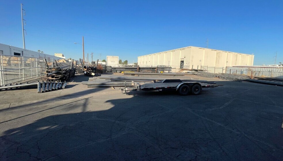 2910 N 30th Ave, Phoenix, AZ à louer - Photo du bâtiment - Image 2 de 5