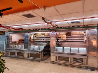 Plus de détails pour Multi-résidentiel à vendre