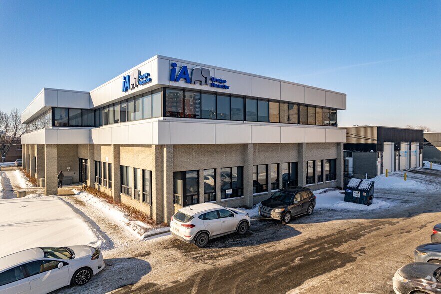 4553-4597 Boul Métropolitain E, Montréal, QC à louer - Photo du bâtiment - Image 3 de 4