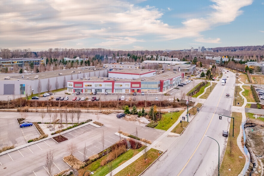 5108-5118 N Fraser Way, Burnaby, BC à louer - Photo du bâtiment - Image 2 de 6