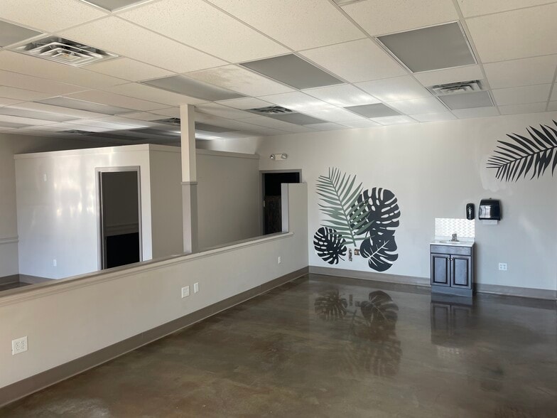 1000 Main St, Altavista, VA for lease - Building Photo - Image 3 of 5