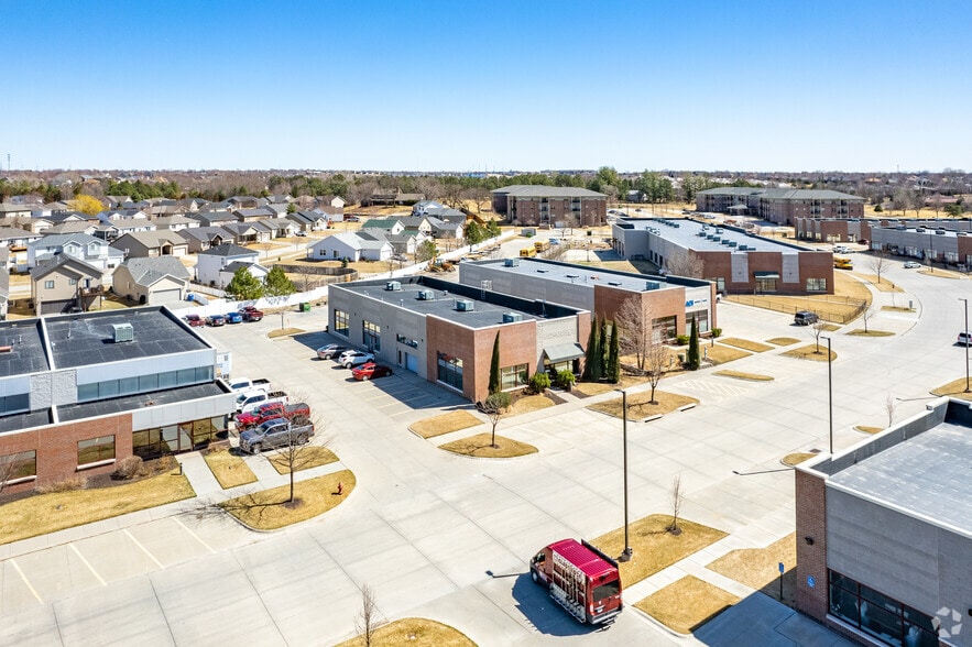 8300 Cody Dr, Lincoln, NE for lease - Building Photo - Image 3 of 4