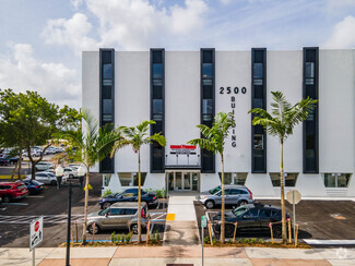 More details for 2500 Hollywood Blvd, Hollywood, FL - Office for Lease