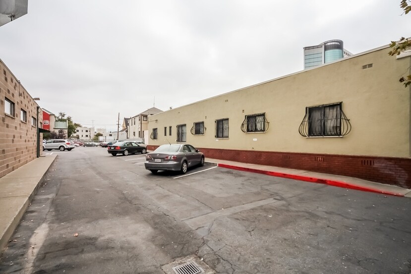 678 14th St, Oakland, CA à vendre - Photo du bâtiment - Image 2 de 18