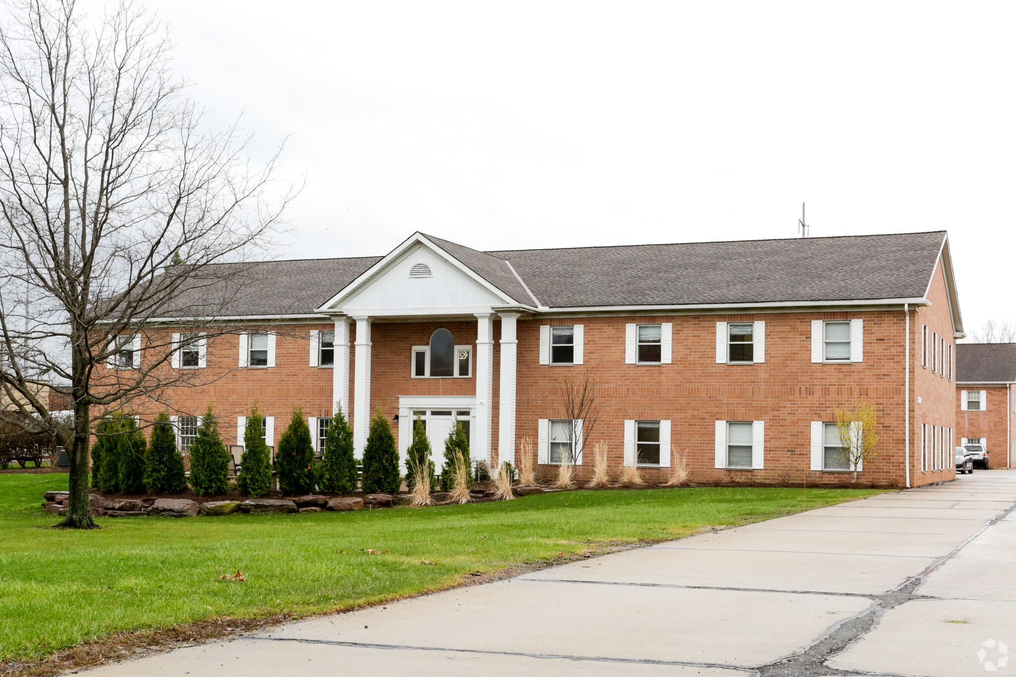 30670 Bainbridge Rd, Solon, OH for lease Primary Photo- Image 1 of 17