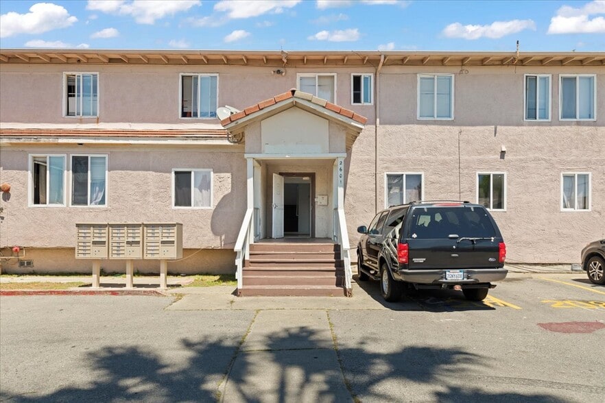 2520 Ohio Ave, Richmond, CA for sale - Building Photo - Image 3 of 49