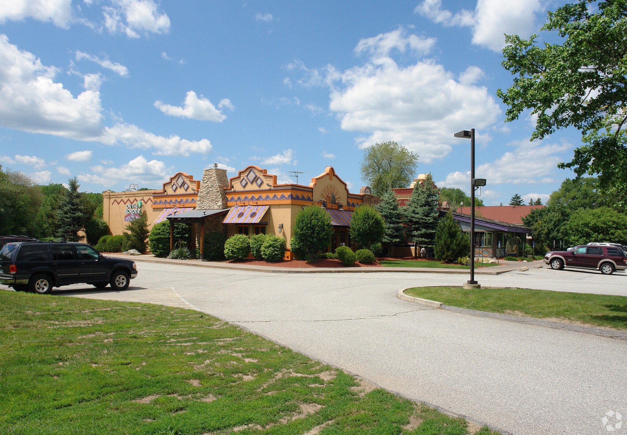 33 Border Way, West Springfield, MA for lease Primary Photo- Image 1 of 4