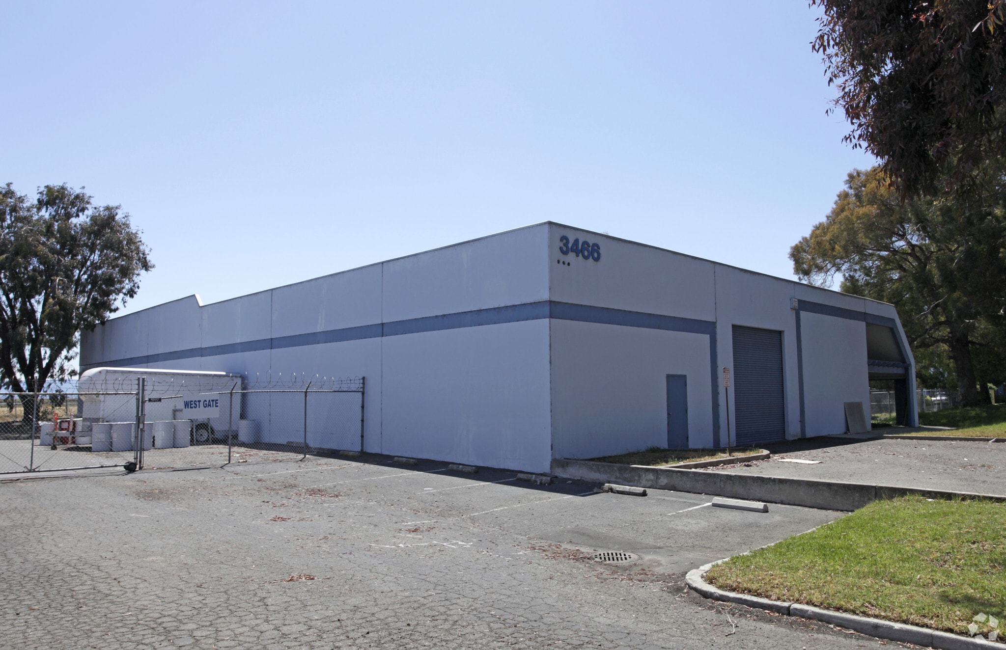 3466 Arden Rd, Hayward, CA for lease Primary Photo- Image 1 of 4