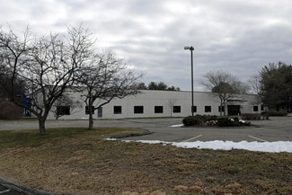 Plus de détails pour 25-45 Commerce Drive – à vendre, Trumbull, CT