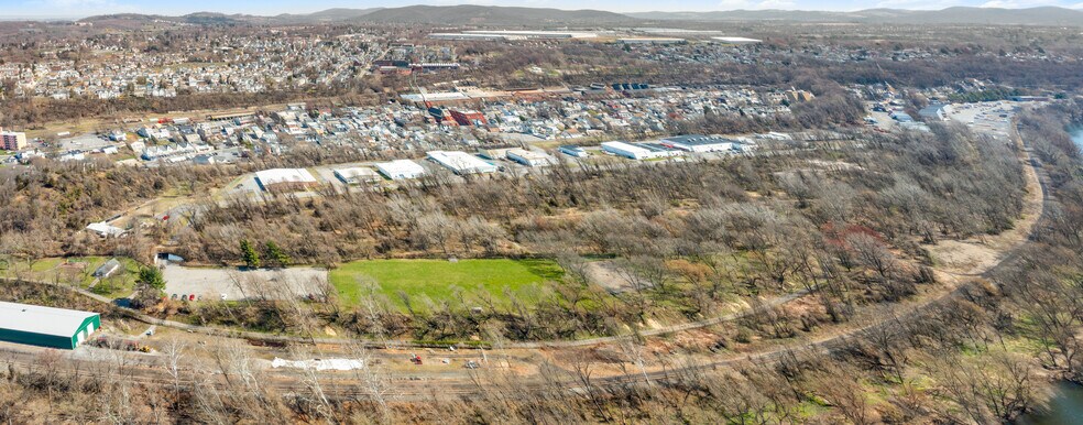 170 Howard St, Phillipsburg, NJ for sale - Aerial - Image 2 of 5