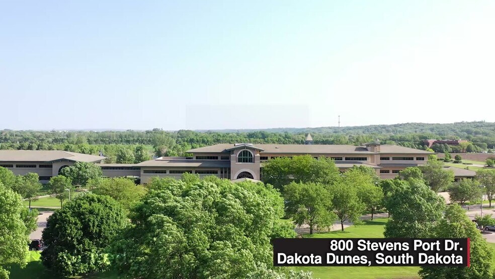800 Stevens Port Dr, Dakota Dunes, SD à vendre - Vidéo sur l’inscription commerciale - Image 2 de 2