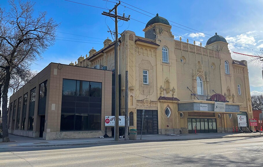 392 Academy Rd, Winnipeg, MB for lease Primary Photo- Image 1 of 8